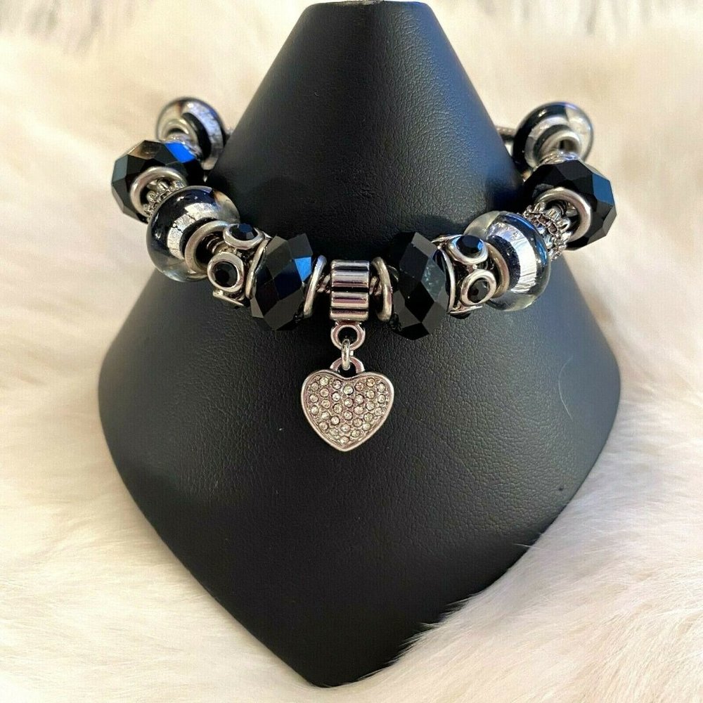 Gothic Black Glass Bracelet Witchy Rave Slide‎ Charm Silver Tone Adjustable 7404